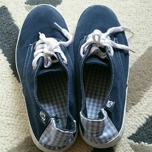 GIRL'S CANVAS SNEAKERS